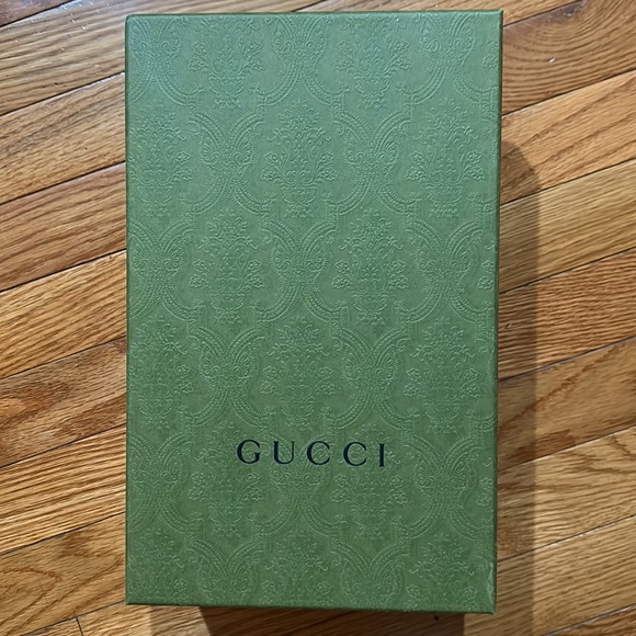 AUTHENTIC Women’s Canvas Monogram Platform Sneaker - Picture 13 of 16